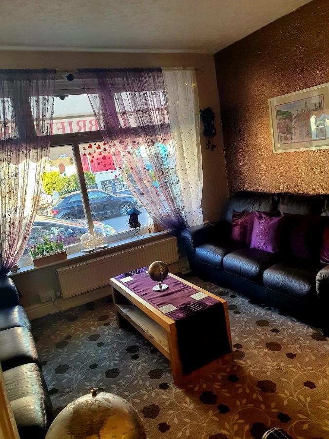 Bed and Breakfast Gabrielles à Blackpool Extérieur photo