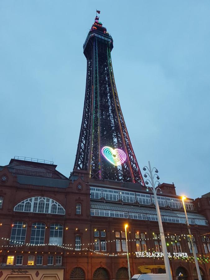 Bed and Breakfast Gabrielles à Blackpool Extérieur photo
